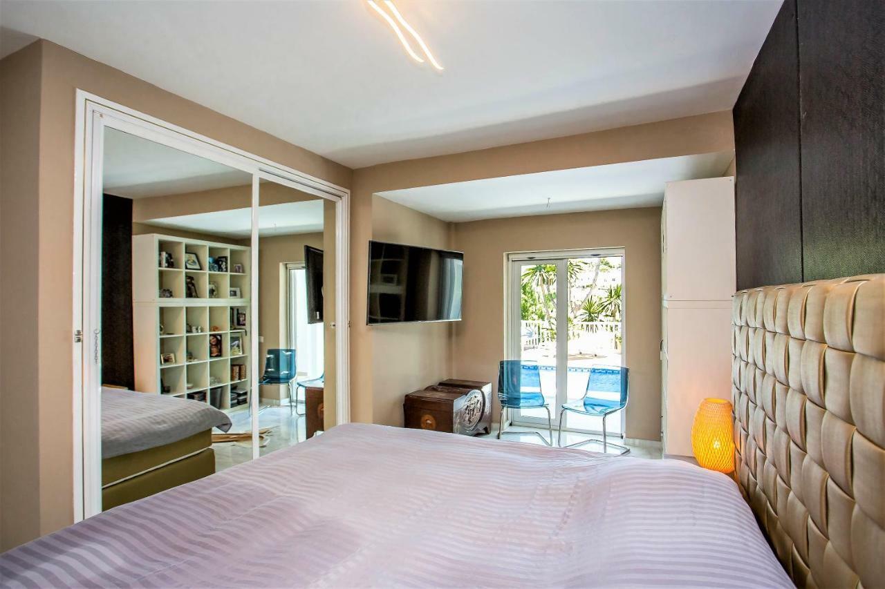 Luxury Villa With Swimming Pool And Jacuzzi Marbella Bagian luar foto