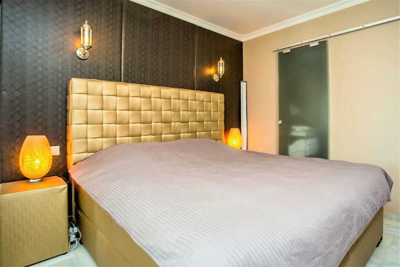 Luxury Villa With Swimming Pool And Jacuzzi Marbella Bagian luar foto