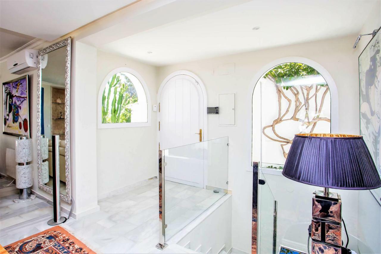 Luxury Villa With Swimming Pool And Jacuzzi Marbella Bagian luar foto