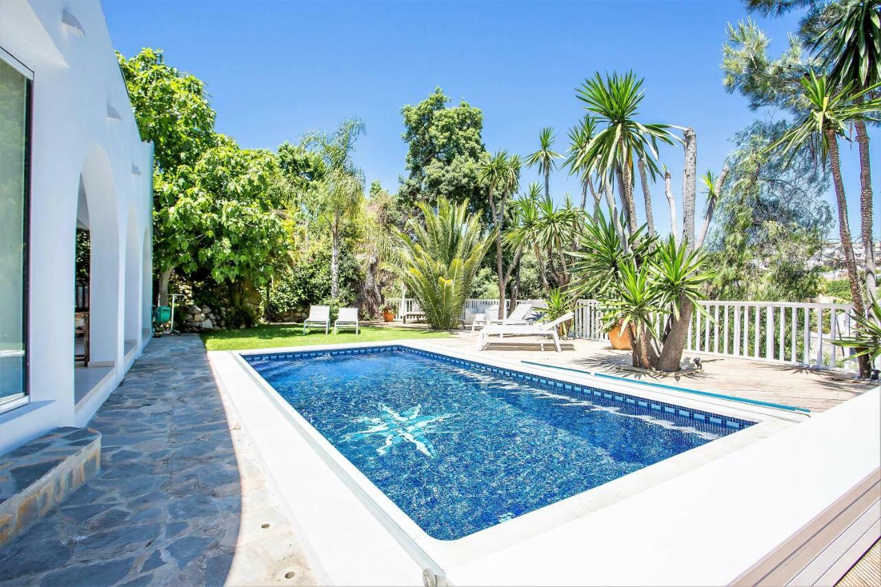Luxury Villa With Swimming Pool And Jacuzzi Marbella Bagian luar foto