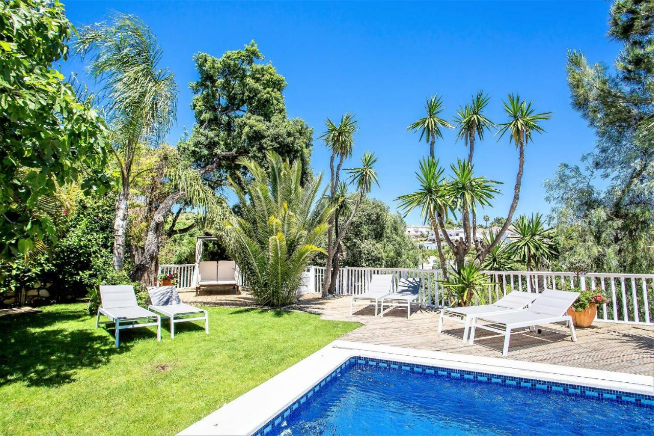 Luxury Villa With Swimming Pool And Jacuzzi Marbella Bagian luar foto
